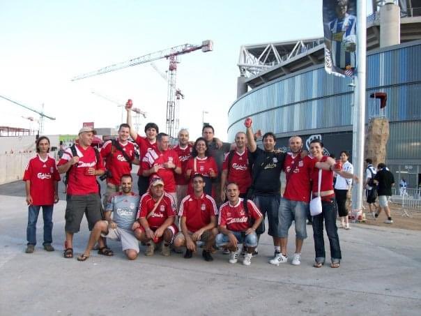 15 años que estuve con mis amigos de <a href="/BarcelonaReds/">OLSC Barcelona</a> en la inauguración del campo del <a href="/RCDEspanyol/">RCD Espanyol de Barcelona</a> con gente maravillosa.