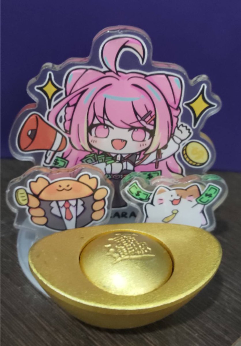 Lily_9487's tweet photo. 社長正式成為家裡招財風水局的一份子！（超級適合）
真的有用欸！錢錢來！！
歐卡內ㄉ迷信之力
#壞貓員工旅遊 https://t.co/YdEwFARqHA