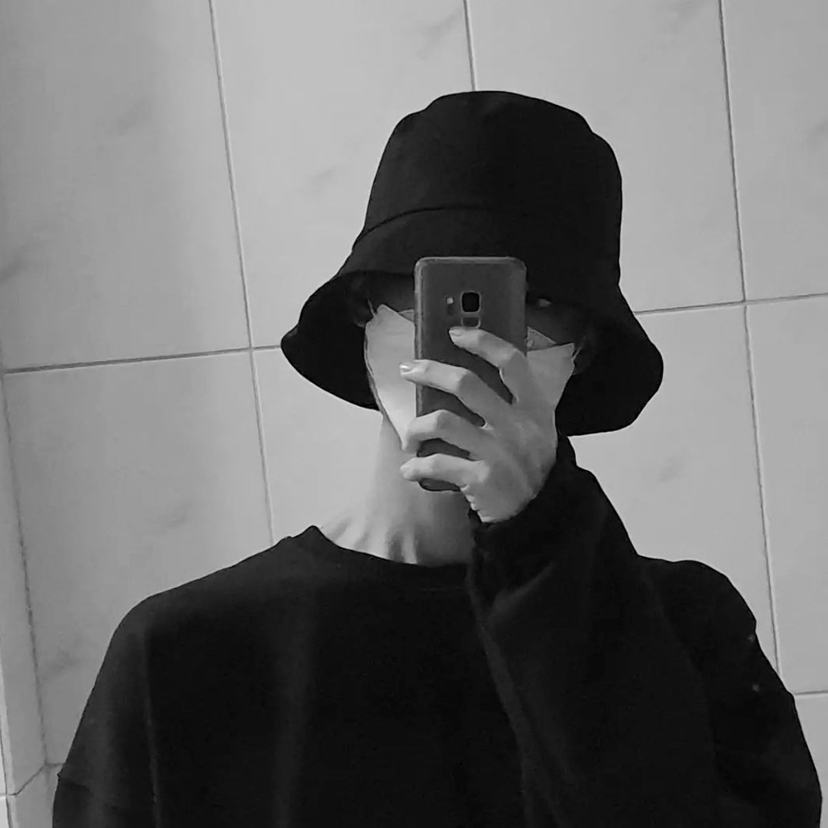 on0be's tweet photo. 나같은 찐따도 도용생겨서
새 메인

#부산 https://t.co/vJ62VzlGBg