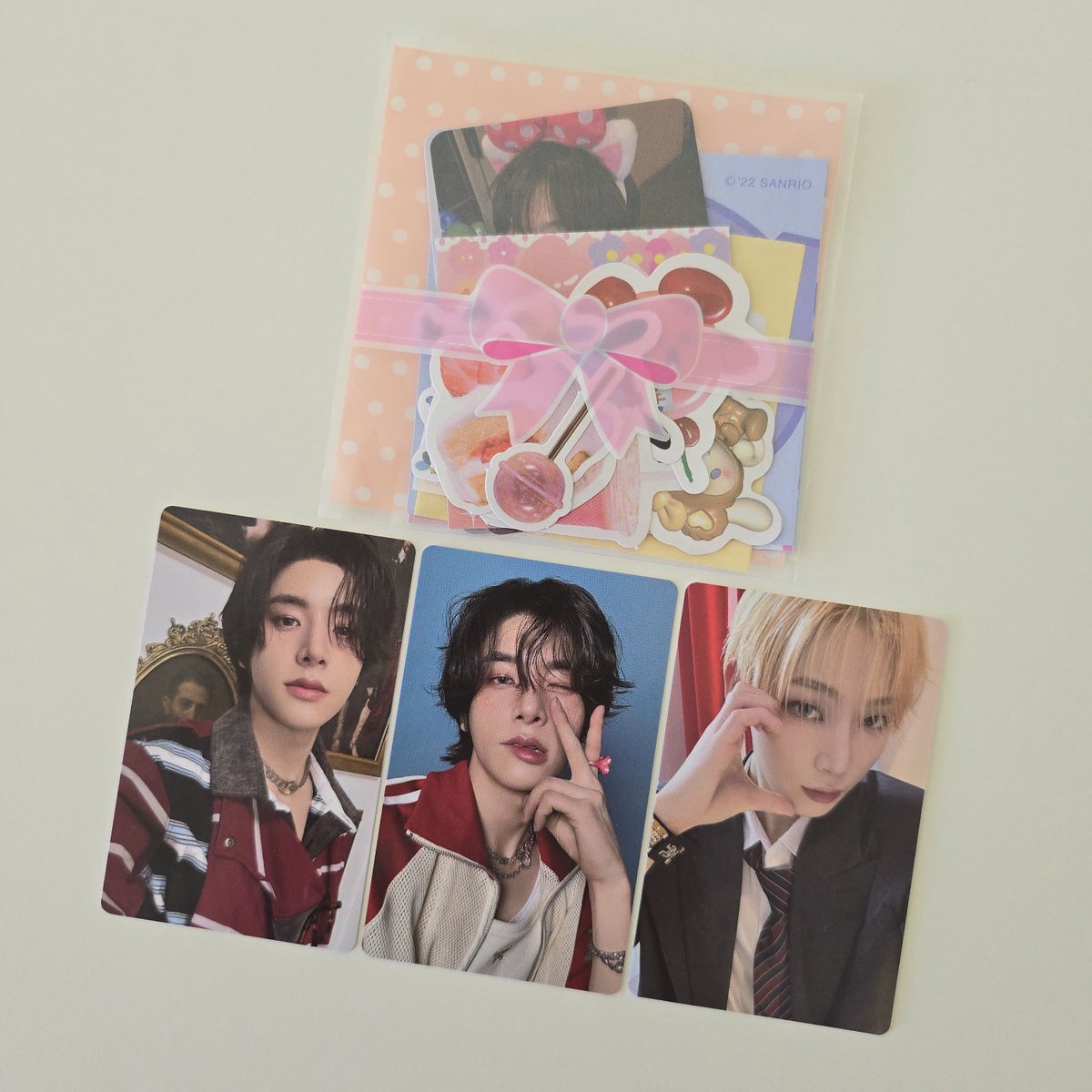 moonstrucklhs's tweet photo. it's here! it's here! jake lipbite arrived safely po huhu kinikilig ako grabe ang sparks nya 🥹 till our next transaction po @pjskarma 🫶

#mailsfromry https://t.co/5CZ9wtE8fR