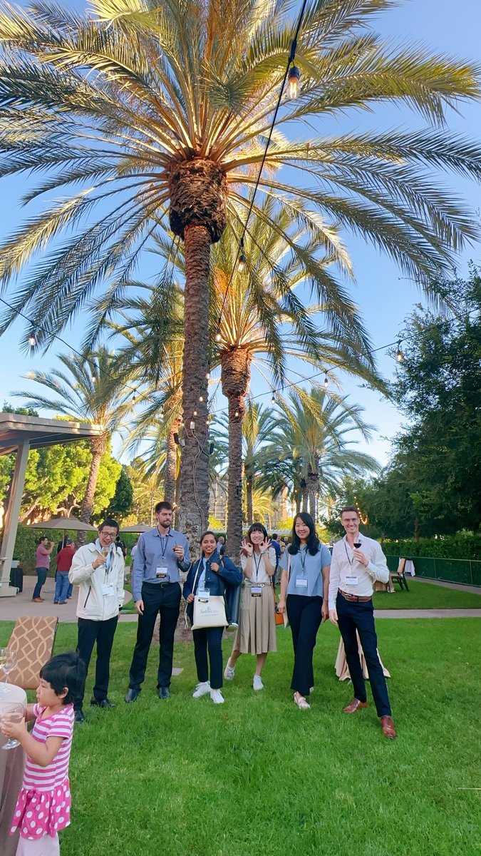 Xiaoling3113's tweet photo. It’s a fantastic experience in SCN2A meeting. @scn2agene @LeahEDSCN2A @YangYangPhD https://t.co/uHnrJ9s4LZ