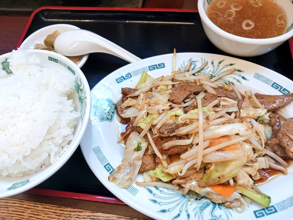 thundersaeki's tweet image. ランチは定食。