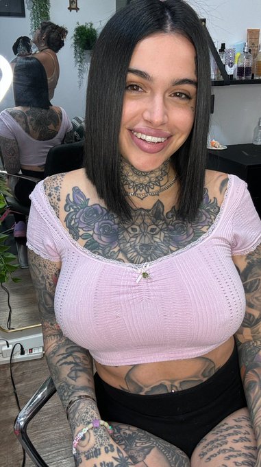 🥰 https://t.co/SFujYV3ICL<a href="/tag/whippedass"class="tags"><span>#whippedass</span></a>