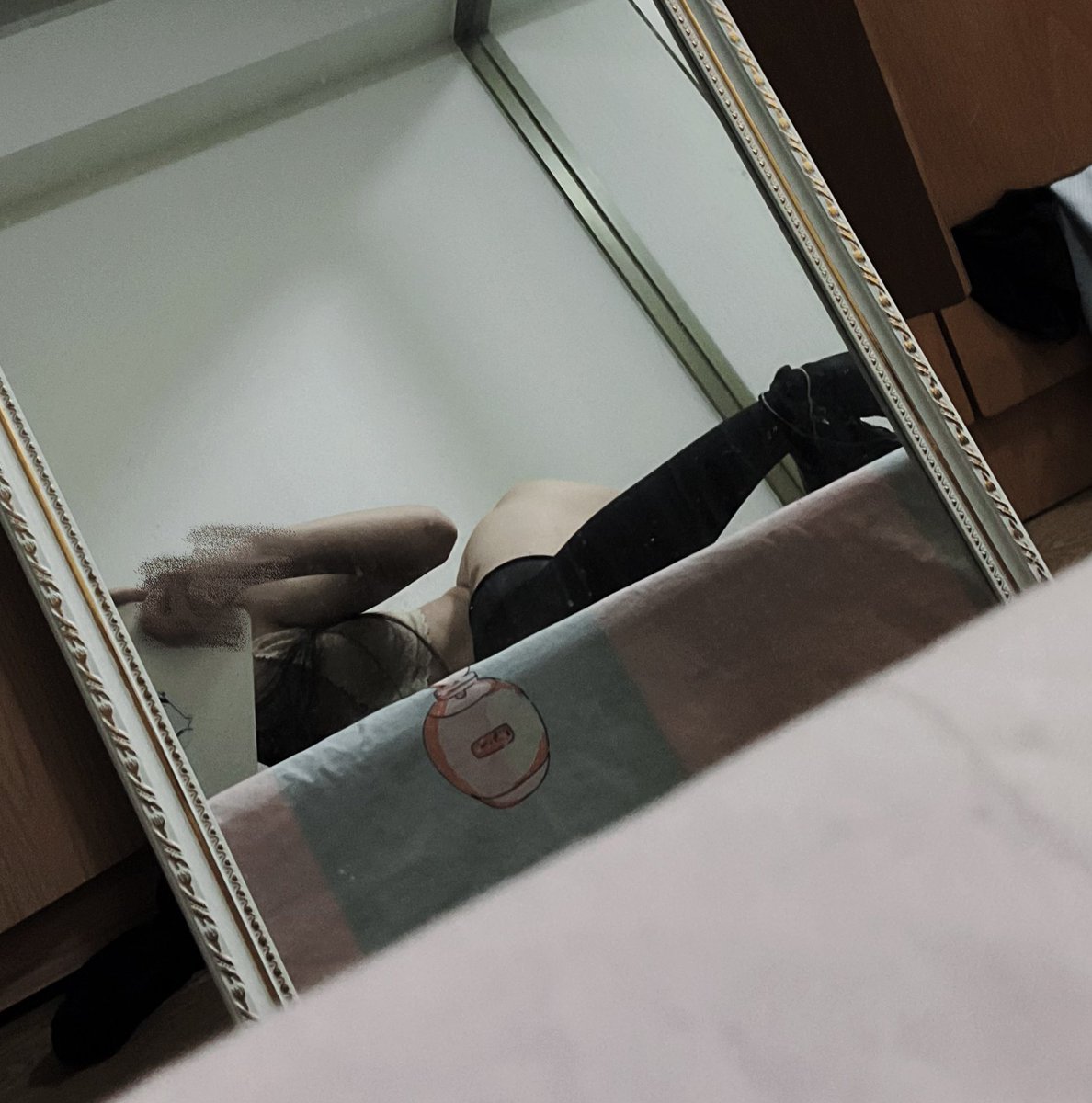 前两个月忙着做实验，毫无欲求，这周和大叔和门槛哥做完之后反而把开关打开了
#黑丝 #自慰 #m #sub