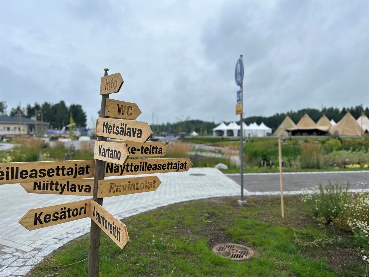 🌆Aamu valkenee Keravalla, jossa olemme mukana järjestämässä #URF ammattilaisaamua. Huomisen kaupunkeja maalailee idearikas arkkitehti Aleksi Rastas. Puheenvuorot kuullaan myös <a href="/PaulaAut/">Paula Autioniemi</a>, <a href="/petra_stahl/">Petra Ståhl</a> &amp; <a href="/PSjoroos/">Pia Sjöroos</a>. 

#kivisilta #kerava100