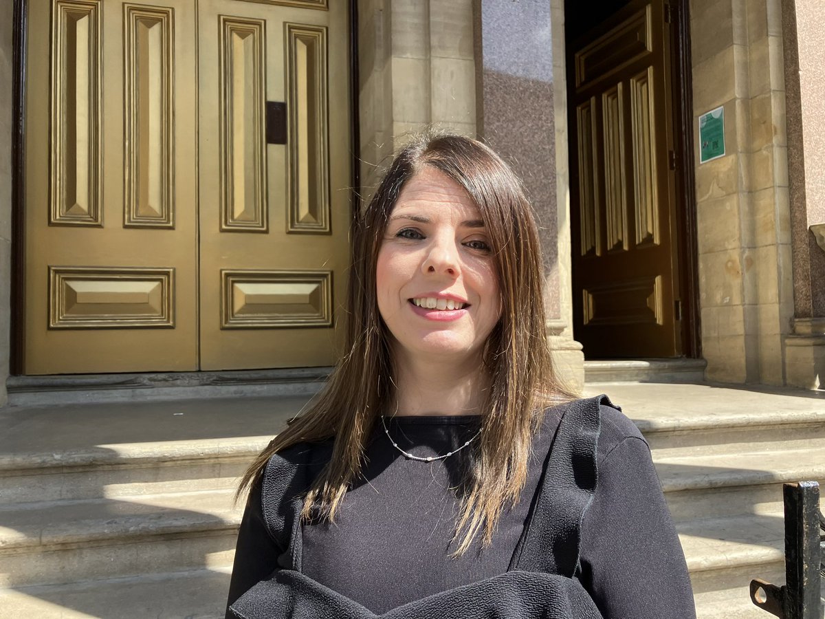 Clodagh Rice (@clodaghlrice) on Twitter photo We hear from Madison on the difference being paid a real living wage has made to her - as well as her employer <a href="/bullhousebrewco/">Bullhouse Brew Co</a> on how it helps to attract & retain staff
We also hear how <a href="/StColumbsHall/">St Columb's Hall</a> in Derry has made changes in order to start paying it from next month We hear from Madison on the difference being paid a real living wage has made to her - as well as her employer <a href="/bullhousebrewco/">Bullhouse Brew Co</a> on how it helps to attract & retain staff
We also hear how <a href="/StColumbsHall/">St Columb's Hall</a> in Derry has made changes in order to start paying it from next month