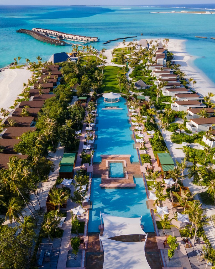 Kuda Villingili Resort Maldives⁠
⁠
A private island where time and space are redefined.⁠
⁠
#KudaVillingili #PremierDestinations #LuxuryHotel #MaldivesBest #PremierMoments #AwesomePool #LuxVacation #VisitMaldives #SustainableLuxury ⁠
