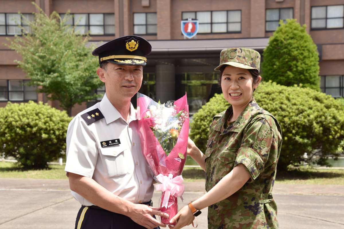 梶原方面総監離任行事】 東北方面隊は、8月2日付で退官される東北方面