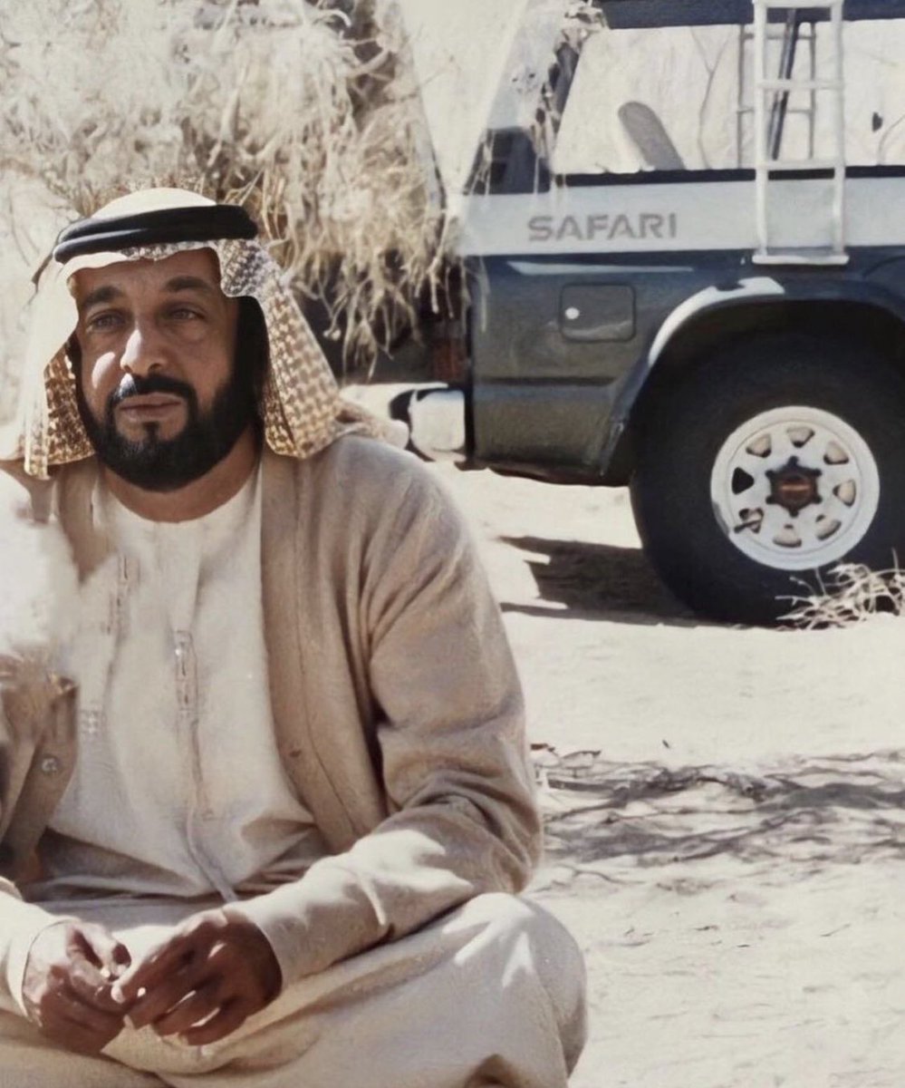__HRS7's tweet photo. ﴿رَوحٌ ورَيحَـانٌ وجَـنَّةُ نَعِيمْ﴾

في عيشة راضيه في جنة عاليه بإذن الله ، اللهم ارحم والدنا الشيخ خليفه بن زايد ❤️ https://t.co/y1MbwbC5Uc
