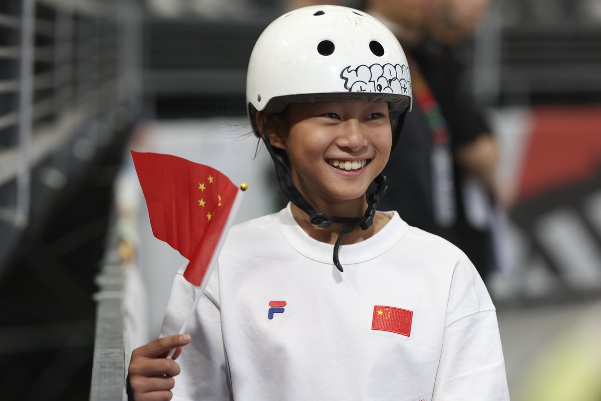 Olympics's tweet photo. 𝗙𝗮𝗰𝘁𝘀 𝘁𝗵𝗮𝘁 𝘄𝗶𝗹𝗹 𝗺𝗮𝗸𝗲 𝘆𝗼𝘂 𝗳𝗲𝗲𝗹 𝗼𝗹𝗱:
Skateboarder Zheng Haohao 🇨🇳 was born one day before the London 2012 Closing Ceremony. Tomorrow, she'll compete at #Paris2024. 😵‍💫 https://t.co/SJRG6vmHb1