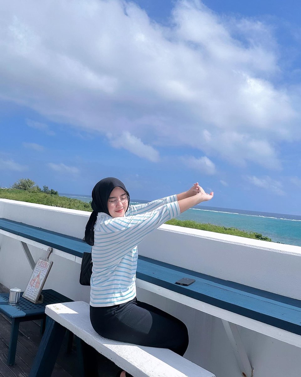 nindy sherina tweet media