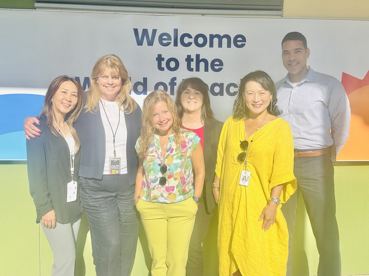 LAUSD's Welcome to the World of Teaching finishes strong for our 1st year teachers.  The HR team brought in the best, Dr. Douglas Fisher &amp; 2023 Teacher of the Year, Bridgette Donald-Blue to share student engagement strategies.  Thank you Café LA food truck for starting our day.