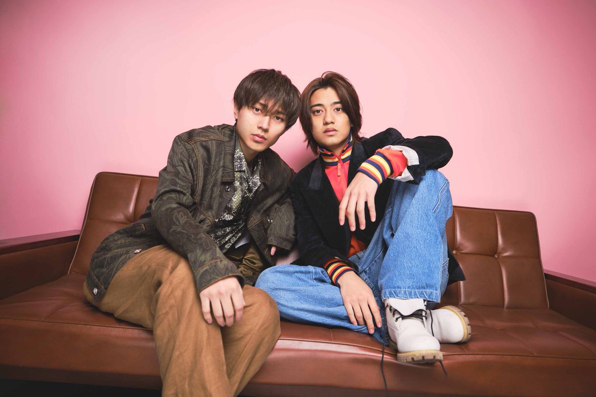 oricon's tweet photo. King &amp; Prince、WEBイベント開催❗️
「SUMMER VACATION with King &amp; Prince」
本人登場オンラインパーティも
https://t.co/aquM0zUOzR

キンプリが4つのテーマで選曲
LOVE、DRIVE、CHILL OUT、HAPPY

毎週月曜0時～ 全4回
デジタルコンピを各サブスクで配信🎧️✨���

#キンプリと夏 #KingandPrince https://t.co/EjWZi6mMPM