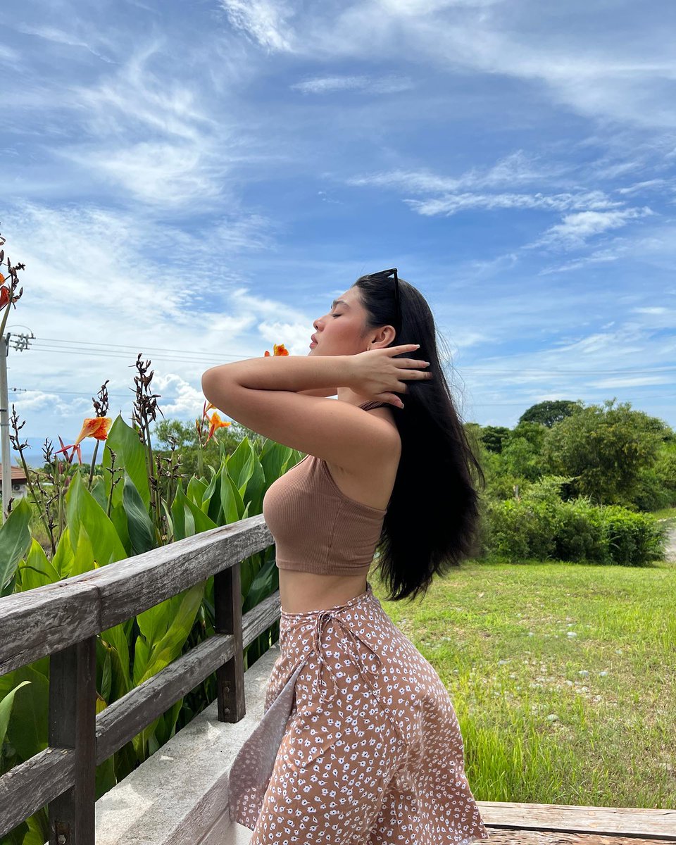 VivianSprint's tweet photo. Nothing can bring you peace but yourself.🦋✨ https://t.co/kkRhALjqkv