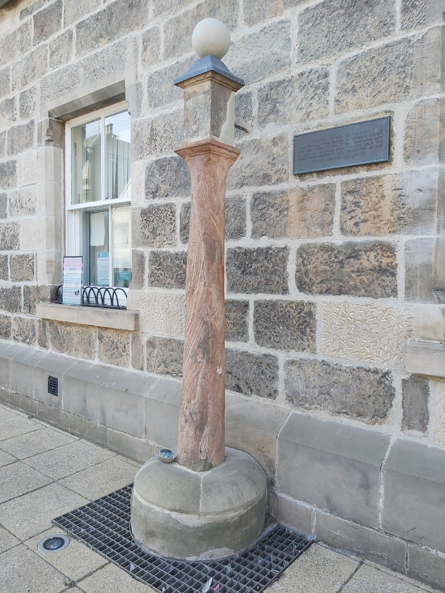 Nairn has a fantastic High Street, makes a great circular walk from the shore either by the riverside and bridges or the museum grounds. Also chuffed to find another mercat (no not meerkat, pred. text...) cross, writing an article on these at present. 😊 #Nairn <a href="/NairnBID/">Nairn Connects Bid</a>