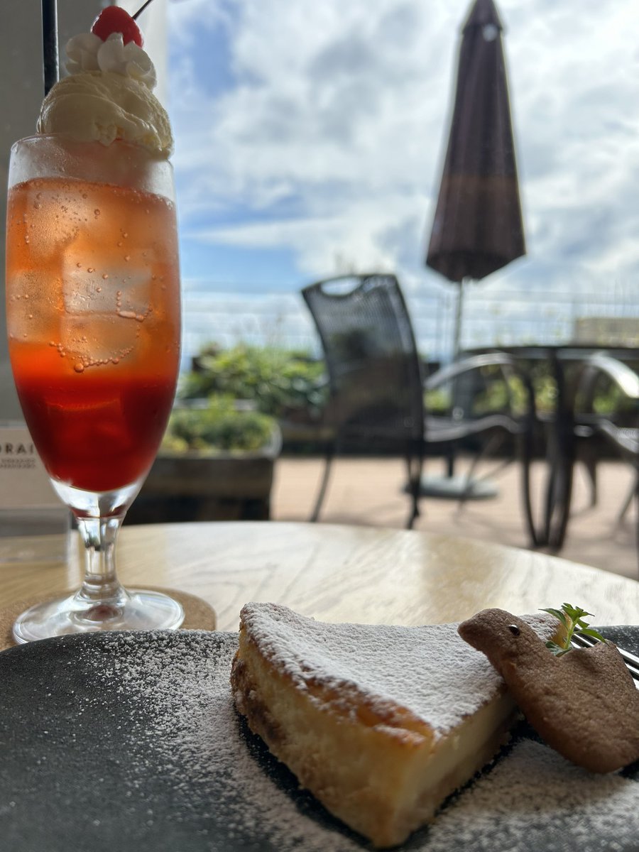 最近カフェ行くのハマってる