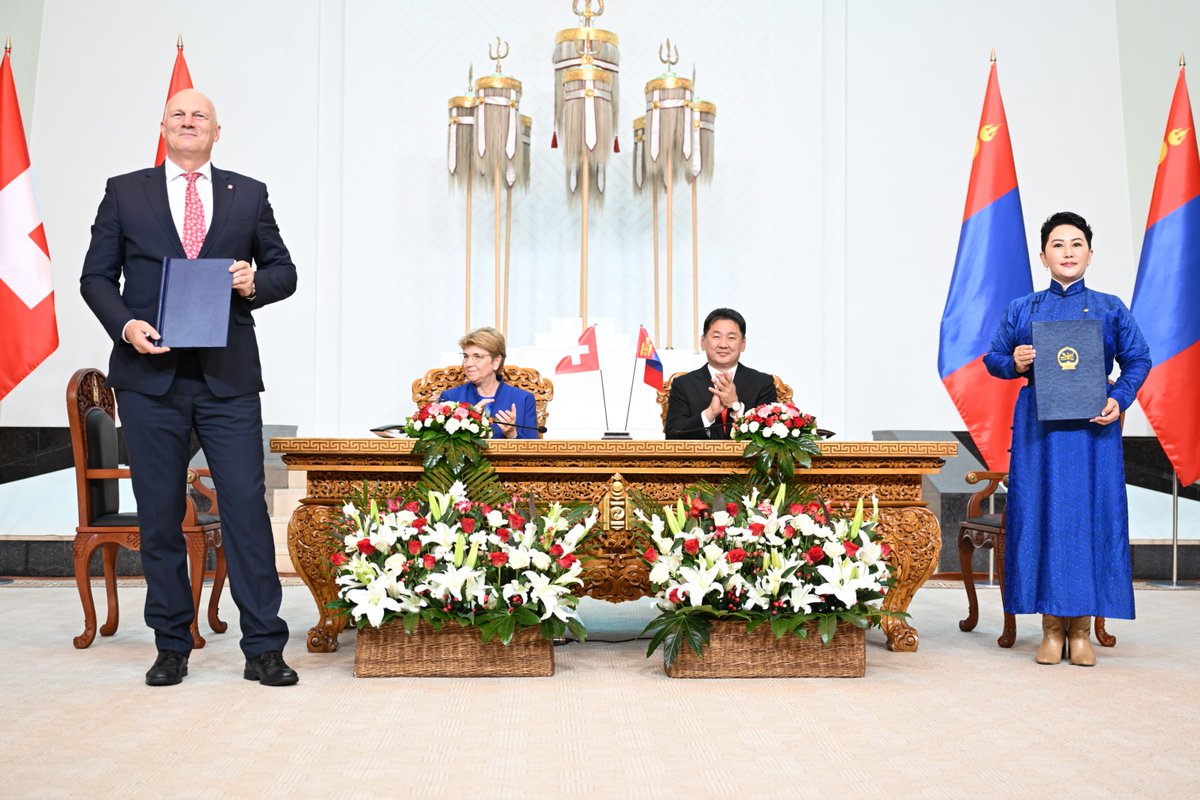 I am delighted that #Switzerland 🇨🇭 and #Mongolia 🇲🇳 have today signed a joint declaration on cooperation and a memorandum of understanding on the exchange of democratic values. Together we look to the future and embrace the challenges ahead.