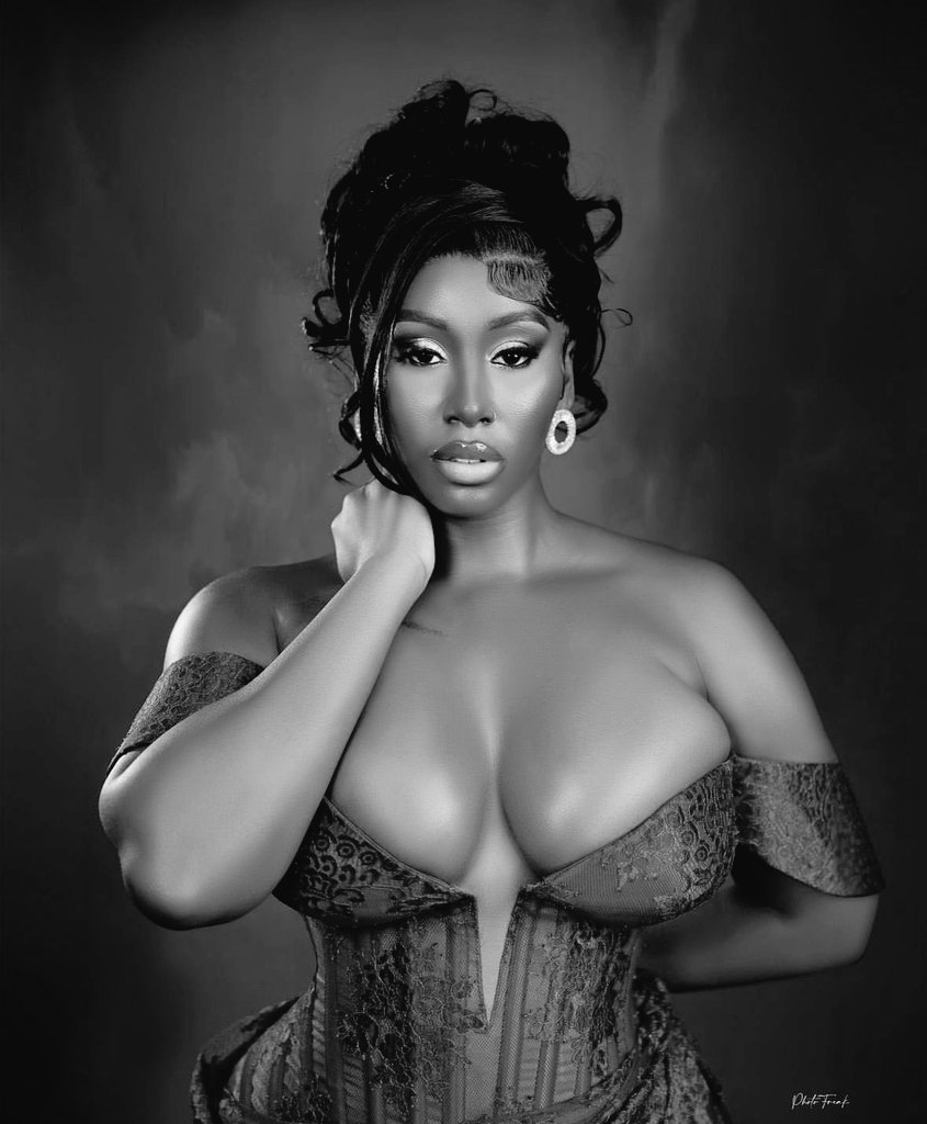ayospawned's tweet photo. RT for Nelly.                  Like for 50k. https://t.co/VMbHhLZuY4