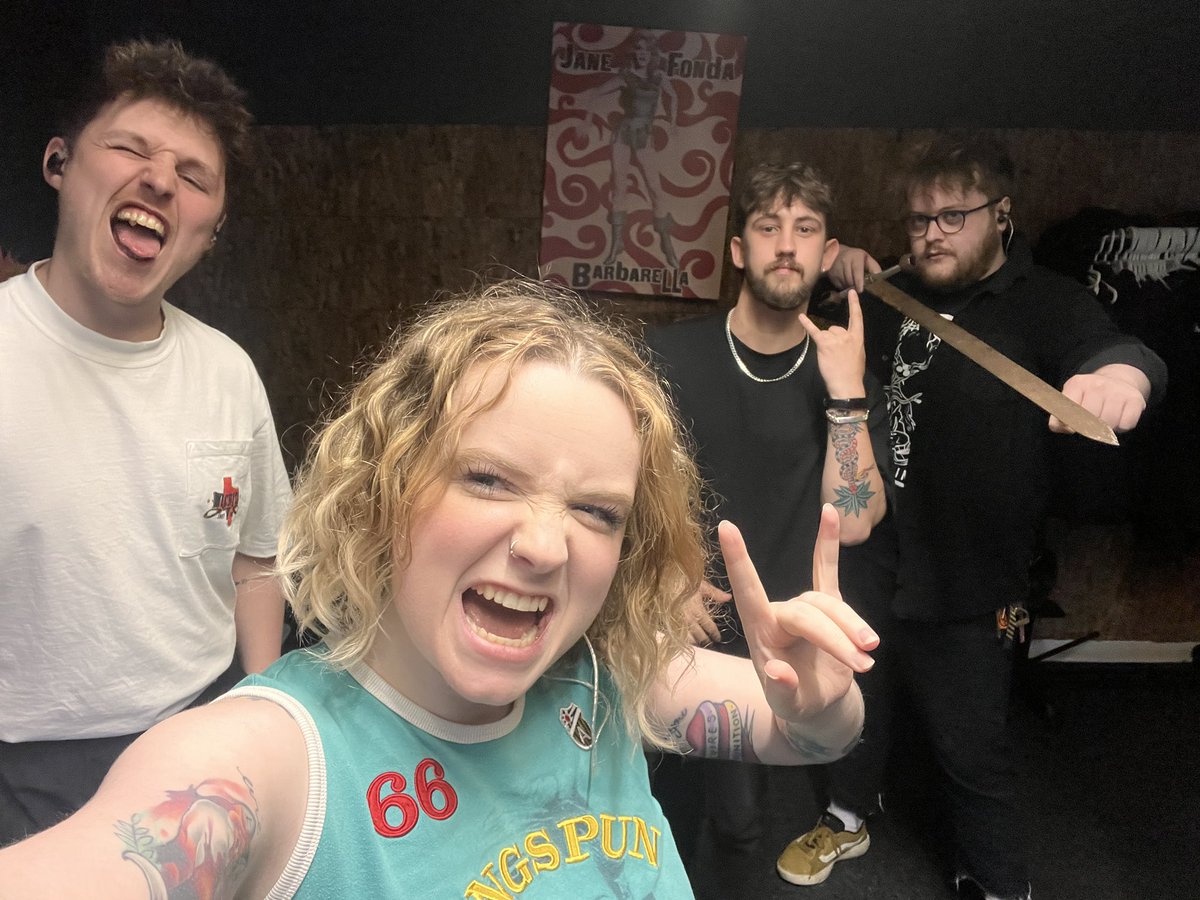 aintitfunband's tweet photo. TONIGHT! It’s a late one at @independent_sr1 for their MELTDOWN club night 🖤 

More info and pre-book link: https://t.co/w4YhrsBXMB https://t.co/dXDoLbKTb3