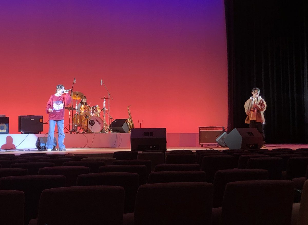 aoki_aria162's tweet image. #ありあフェス

#TORAUMA 

仲良し姉弟の野獣系バンドです。

youtu.be/j__xYnl8bss?si…