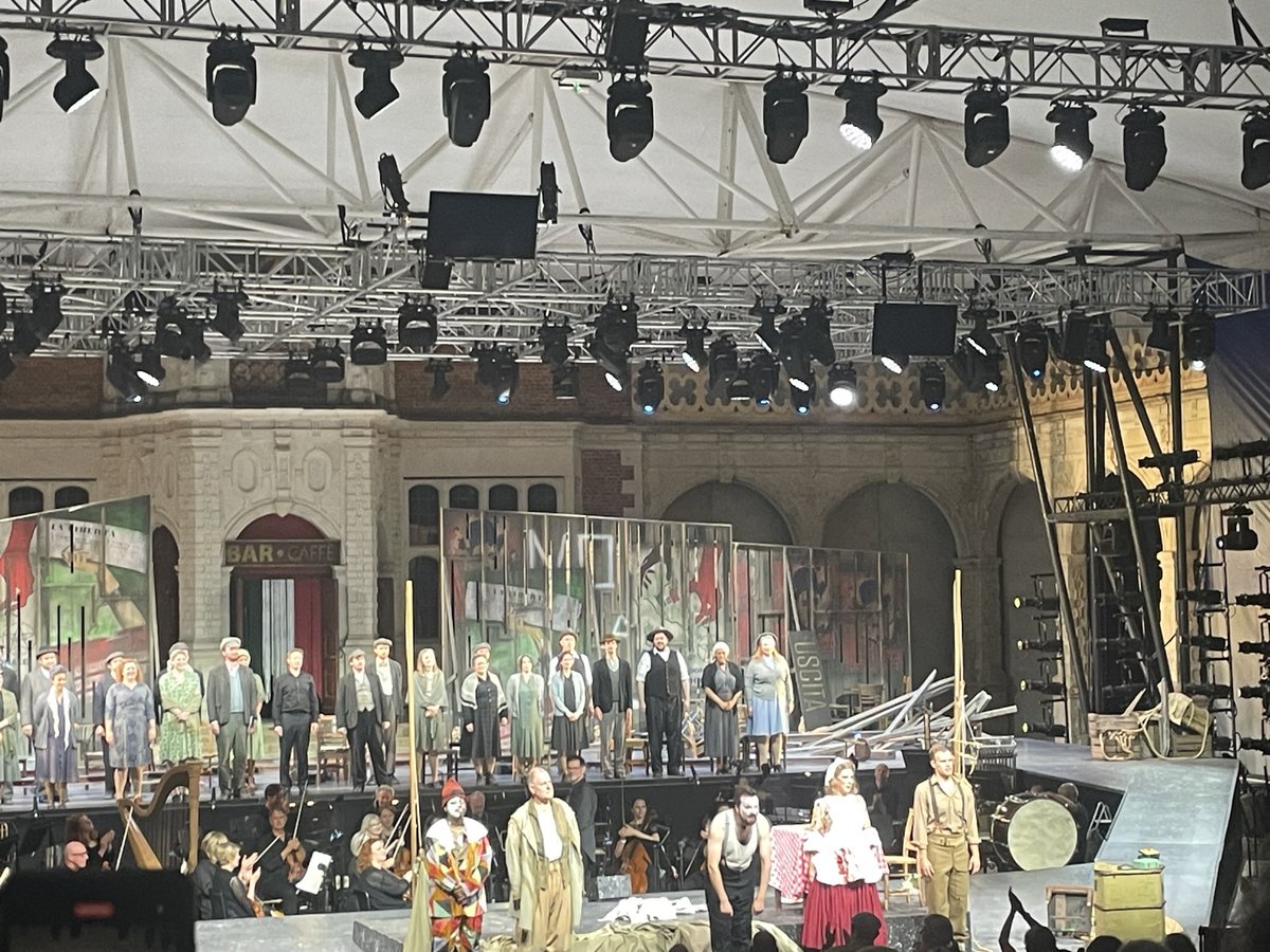 Lada Valesova (@ladavalesova) on Twitter photo Lovely to pop in back to <a href="/operahollandpk/">Opera Holland Park</a> and catch the brilliant Segretto/Pagliacci double bill! Congratulations to all <a href="/DavidButtPhilip/">David Butt Philip</a> <a href="/AliLanger/">Alison Langer Soprano</a> <a href="/francescocillu1/">francesco cilluffo</a> <a href="/JKAConductor/">𝗝𝗼𝗵𝗻 𝗔𝗻𝗱𝗿𝗲𝘄𝘀</a> <a href="/ClarePresland/">C L A R E P R E S L A N D</a> <a href="/RichardBurkhard/">Rick Burkhardt</a> <a href="/jsavournin/">John Savournin</a> fabulous <a href="/LondonCity71781/">CityofLondonSinfonia</a> and of course <a href="/JamesOHP/">James Clutton</a> 👏🏻⭐️ Lovely to pop in back to <a href="/operahollandpk/">Opera Holland Park</a> and catch the brilliant Segretto/Pagliacci double bill! Congratulations to all <a href="/DavidButtPhilip/">David Butt Philip</a> <a href="/AliLanger/">Alison Langer Soprano</a> <a href="/francescocillu1/">francesco cilluffo</a> <a href="/JKAConductor/">𝗝𝗼𝗵𝗻 𝗔𝗻𝗱𝗿𝗲𝘄𝘀</a> <a href="/ClarePresland/">C L A R E P R E S L A N D</a> <a href="/RichardBurkhard/">Rick Burkhardt</a> <a href="/jsavournin/">John Savournin</a> fabulous <a href="/LondonCity71781/">CityofLondonSinfonia</a> and of course <a href="/JamesOHP/">James Clutton</a> 👏🏻⭐️