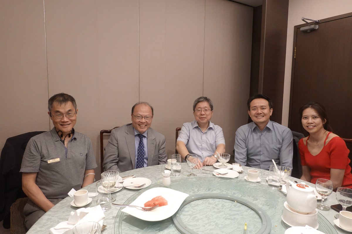 Discussing collaboration with Dr. Eric Chuang (mid), VP of fabled <a href="/ITRI_Taiwan/">ITRI Taiwan</a>,  parent of TSMC <a href="/TWSemicon/">TSMC</a>, on #BrainHeartInterconnectome biotech apps in Taipei.  Joined by Drs. Li (L) and Chiu of Far Eastern (busiest 🧠&amp;  🫀 centre) &amp; Dr. Grace Liu (R, epidemiology @YangMing U).