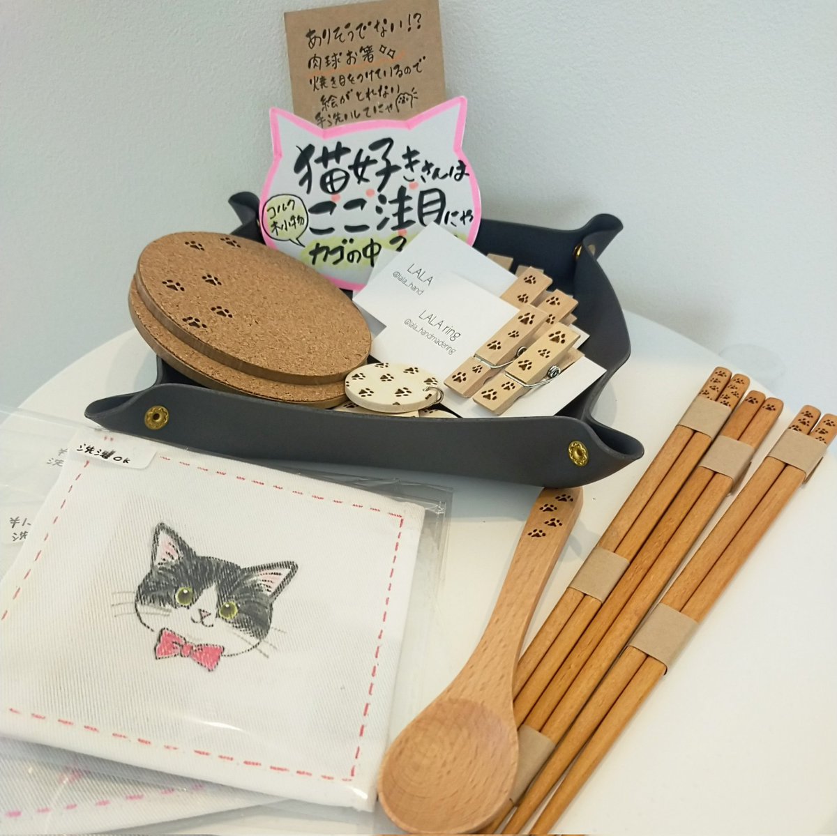 lalastamp's tweet photo. 明日はワークショップ＆
アクセサリー、猫雑貨販売会🐾

お近くの方は遊びに来てくださいね💕
ワークショップ当日参加ＯＫです
(イヤリング、ピアス作り)

子供さんもＯＫです😊詳細↓
https://t.co/VvPtNkZwPv

#広島ワークショップ #広島
#廿日市 #ワークショップ広島
#アクセサリーマルシェ #猫 https://t.co/FVPWRCxfD9