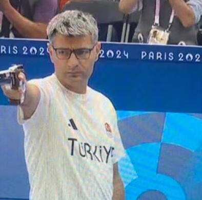 LETBEHUNT (@letbehunt) on Twitter photo 