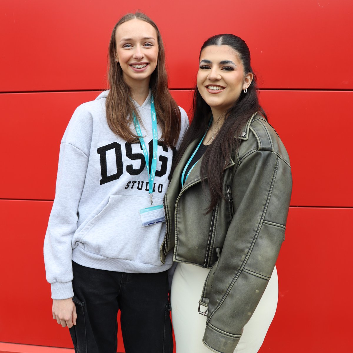 Have you received your GCSE results and now want to study here in September, and haven't made an application?📚 
 
Come along to one of our Advice Days this week, to speak with our tutors and find a suitable course for you to start this September!👩‍🏫 
 
🔗colchester.ac.uk/advice