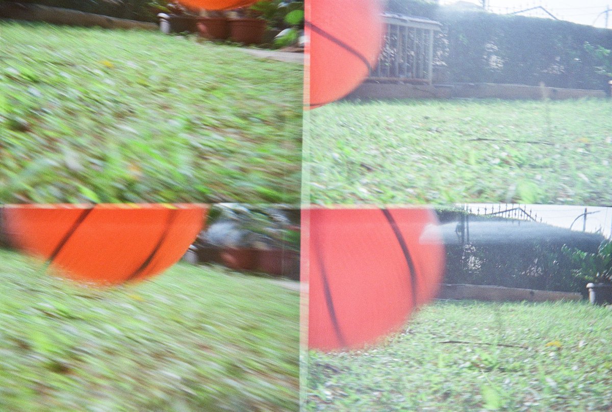lomography's tweet photo. Capture four sequential shots on each frame of 35 mm film, perfect for silly faces, dramatic pirouettes, Olympic-worthy dives, and fun candid captures!
Get moving with the #Actionsampler and capture your adventures in motion: https://t.co/SfZaQcpoan https://t.co/z1plVLHur6