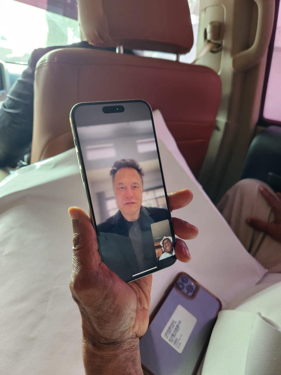 reloadedRoberts's tweet photo. Liberia’s President Joseph Nyumah Boakai said a virtual meeting was held with business mogul @elonmusk The office of the President stated that the businessman and President Boakai shed light on the importance of technology in the areas of health and education https://t.co/yBetvbtaz4