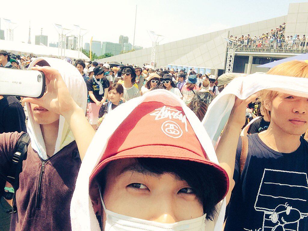 saucydog_sinn's tweet photo. 1.ナイトクロージング
2.いつか
3.グッバイ https://t.co/vfEdBqgU62