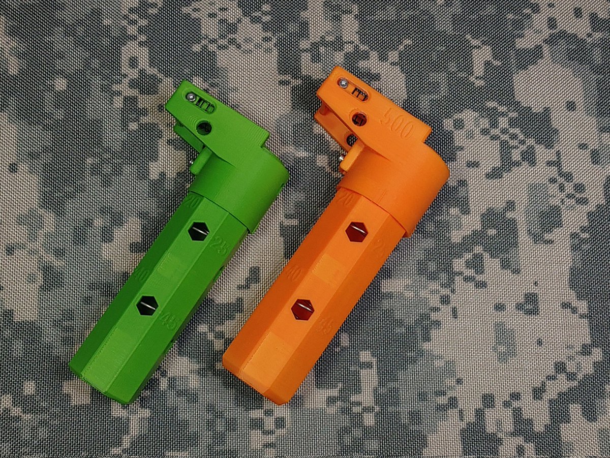 お品書きです！ C104（月）東へ56b みなつき工房 コインシリンダー50枚収納。 100円硬貨用 ¥3.500 500円硬貨用 ¥3.800  マネーホルダースリム 千円紙幣専用。 タイプS ¥1.500 タイプM ¥1.500 マネーホルダー 千円、五千円紙幣用 ¥2.000  いずれも即使用出来るように、落下 ...