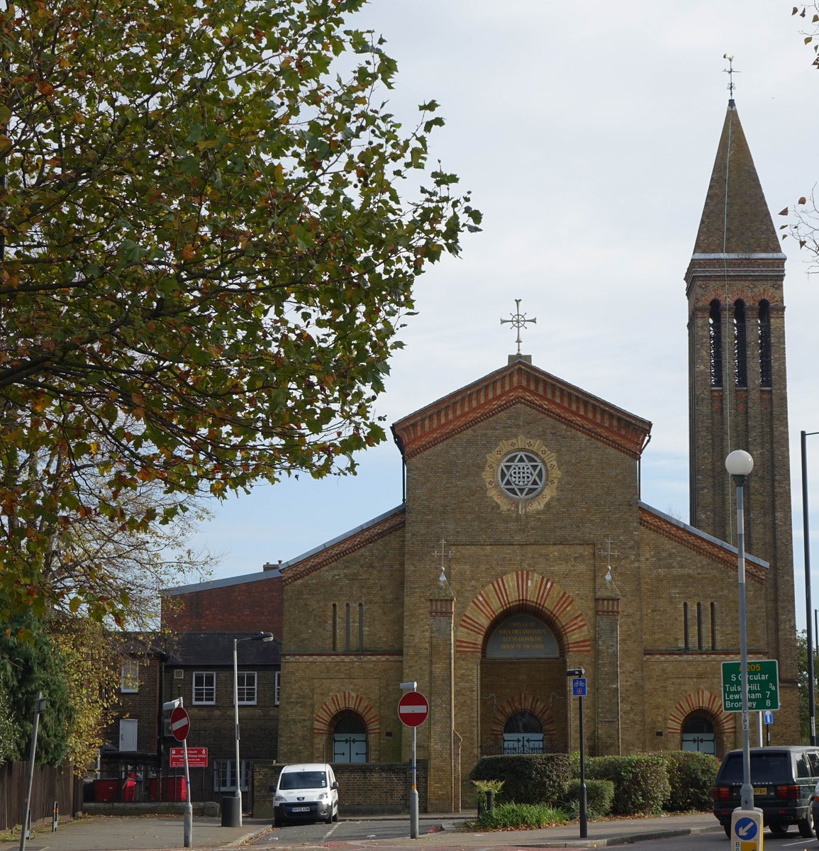 charliebelllive's tweet photo. Great to be with the people of @church87054 this morning to celebrate the Mass and reflect on Ephesians and @BishopSouthwark call to 'consciously honour one another..for we cannot do without one another...we are saved together or we are not saved at all' https://t.co/oIJfDyxjg5 https://t.co/sxjq2T079N