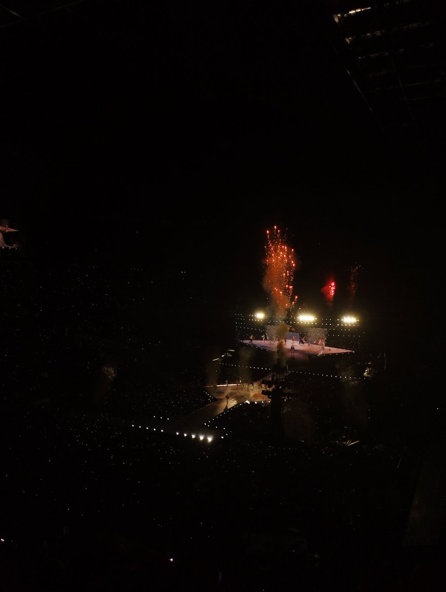 im fabia(na) tweet media