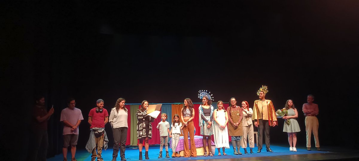 Gracias!!! <a href="/SandymoonDCS/">Sandymoon MX🌙💀</a> fue una bella experiencia #QueTanArribaesArriba disfrute enormemente Felicitaciones a la producción al bello <a href="/Helenico/">Centro Cultural Helénico</a> , al gran elenco entre ellos <a href="/ItzhelRazo/">Itzhel Razo</a> y bellas palabras de la madrina <a href="/ClaudiaLizaldi/">Claudia Lizaldi ✨</a> 🇲🇽🎭🌜🌞✨✨✨✨✨