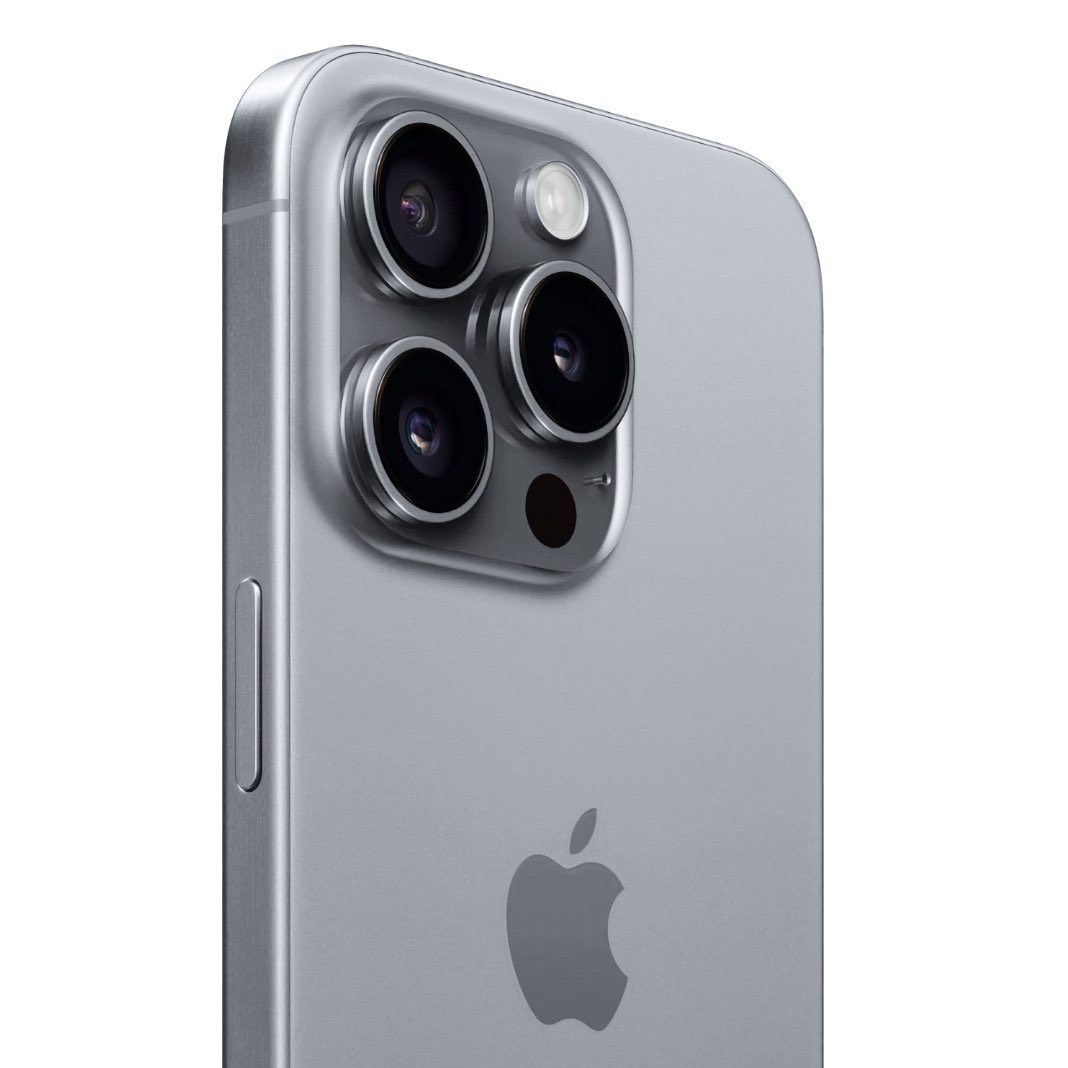 Abdullah_Tech93's tweet image. iPhone 15 Pro → iPhone 16 Pro

• 48mp/12mp UW/12mp 3x → 48mp/48mp UW/12mp 5x cameras
• Telephoto → Periscope Telephoto 
• A17 Pro → A18 Pro
• 6.1 inch → 6.3 inch display 
• 3290mah → 3,577mah battery 
• n/a → capture button
#iPhone