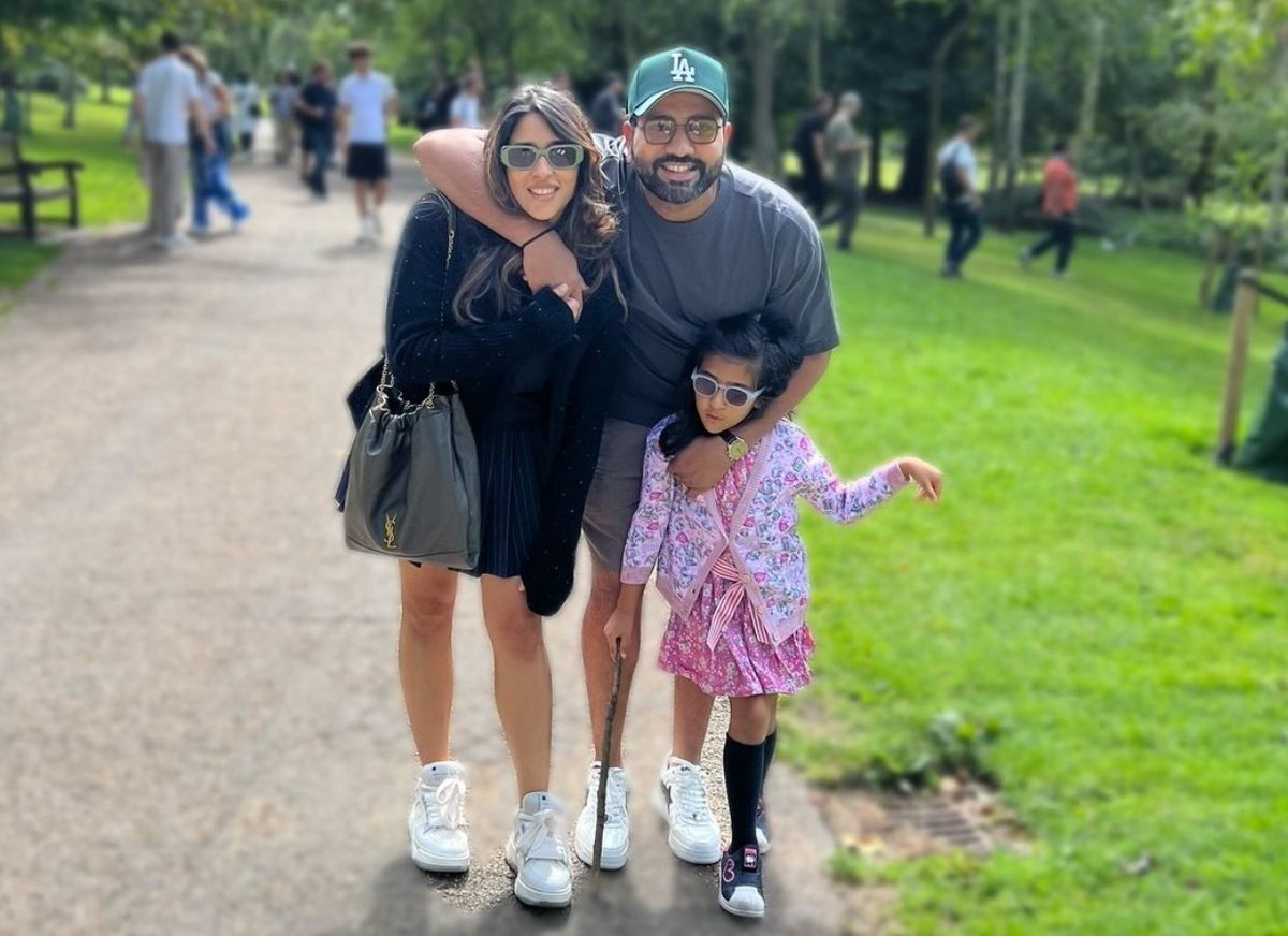 mufaddal_vohra's tweet photo. Rohit Sharma with his family. ❤️ https://t.co/vS0S3WySyK