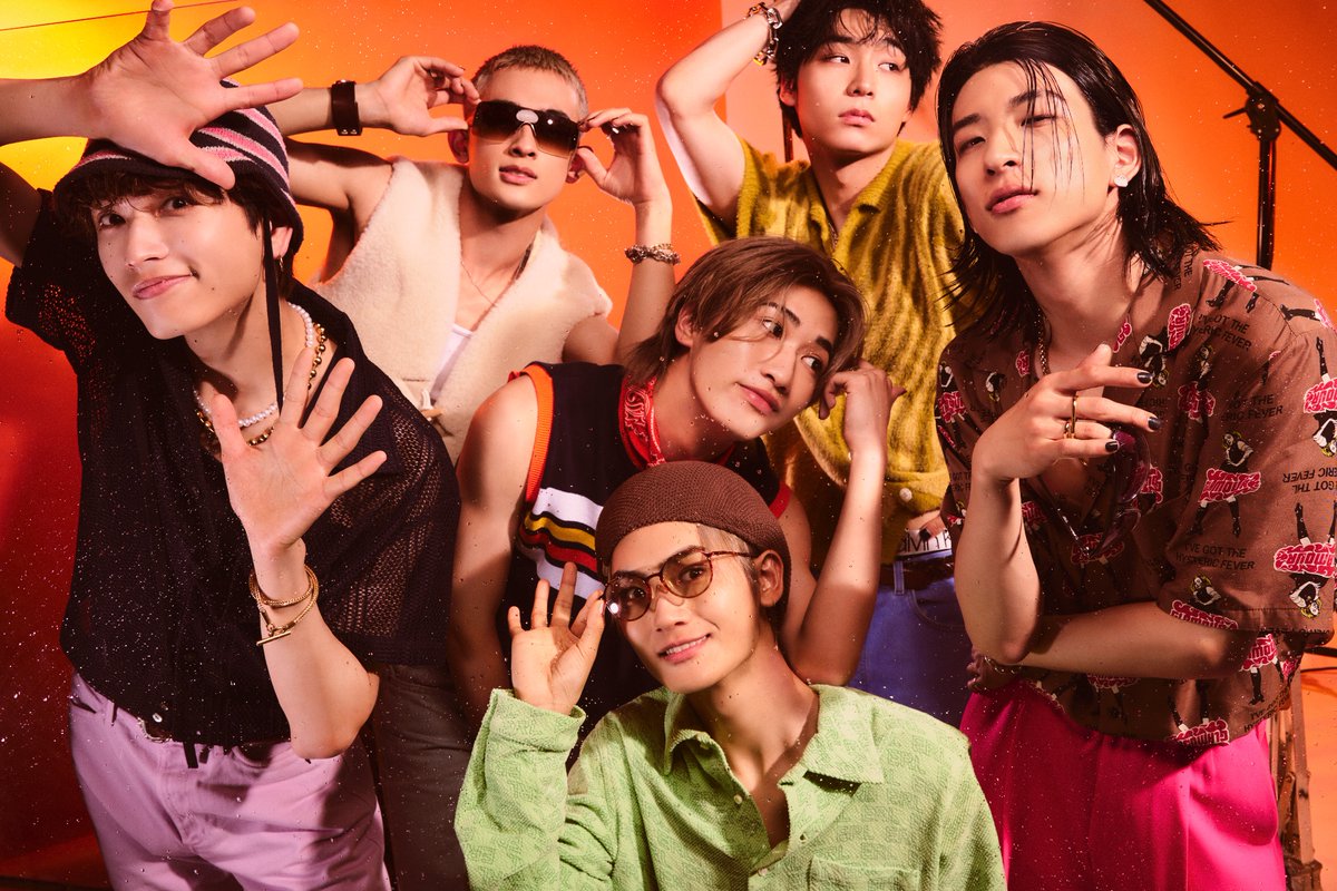 watwing_info's tweet photo. 【 #WHOME 】
#WATWING SUNDAY
『W HOME Daily Blog』公開✨
https://t.co/1ej1aDdptI https://t.co/RGcQddIGWt
