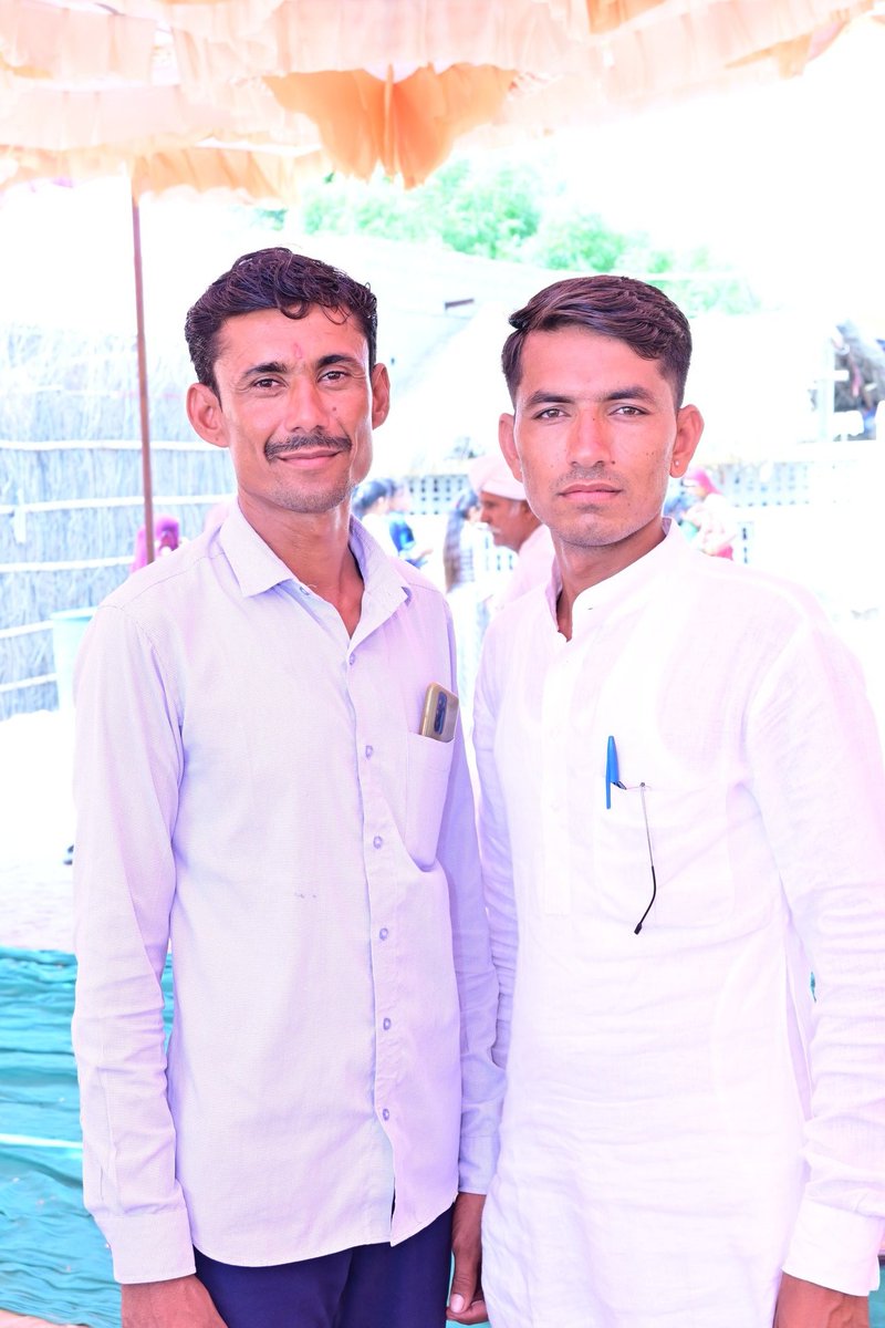 Rajesh__Godara's tweet photo. Those who have clean character, both their friends and enemies are wonderful...!
#Good_evening ☀️ #with_brother 😍
#MamataBanerjee #MrBachchan #SenthilBalaji Disney #NEET #sundayvibes #MumbaiRain https://t.co/TEomoe3VgD