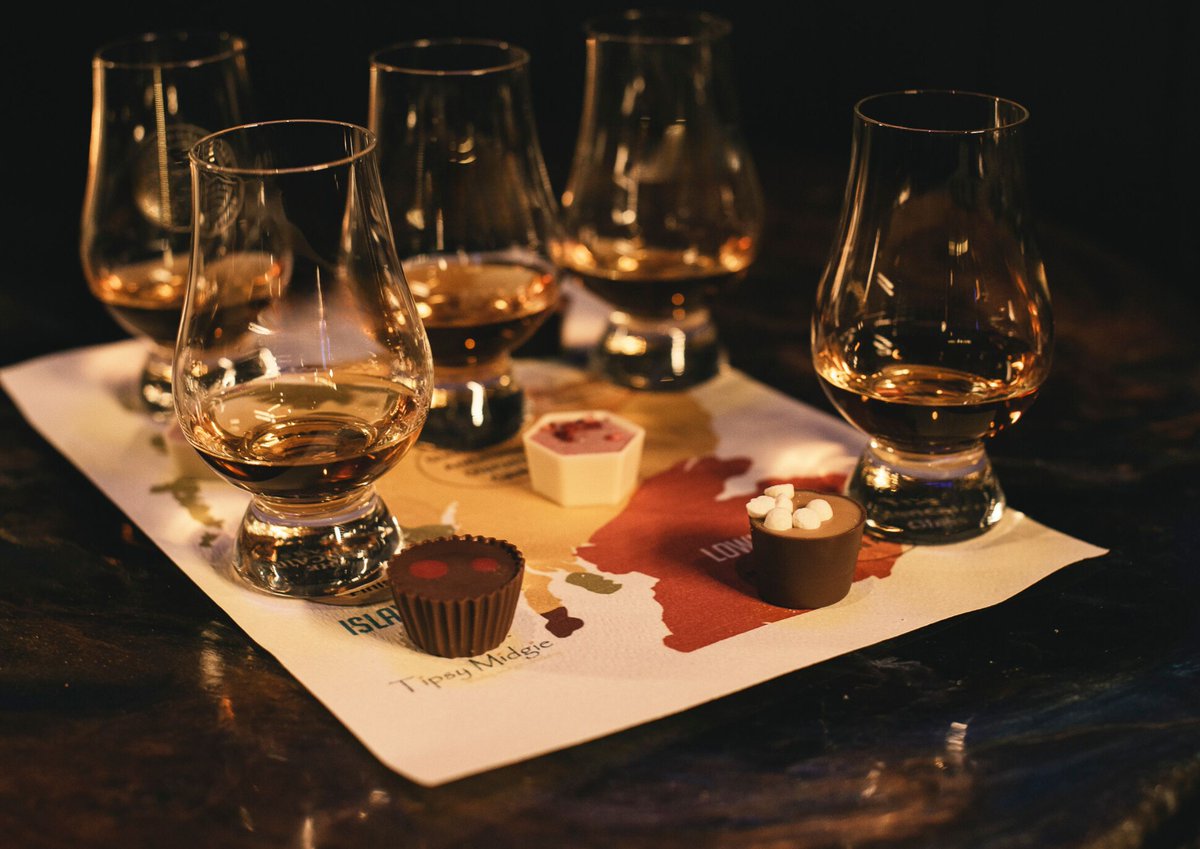 TartanSpoon's tweet image. My 5 BEST 🥃WHISKY 🥃 EXPERIENCES in Edinburgh whether you are a novice or a seasoned connoisseur. #Edinburgh offers incredible #whisky experiences right here in the city. #visitscotland tartanspoon.co.uk/home/best-whis… Please SHARE & RT 🥃