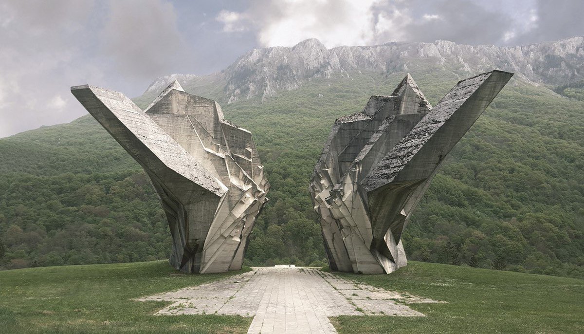 luusssso's tweet photo. Brutalist monuments of the former Yugoslavia era https://t.co/VD5d76041y
