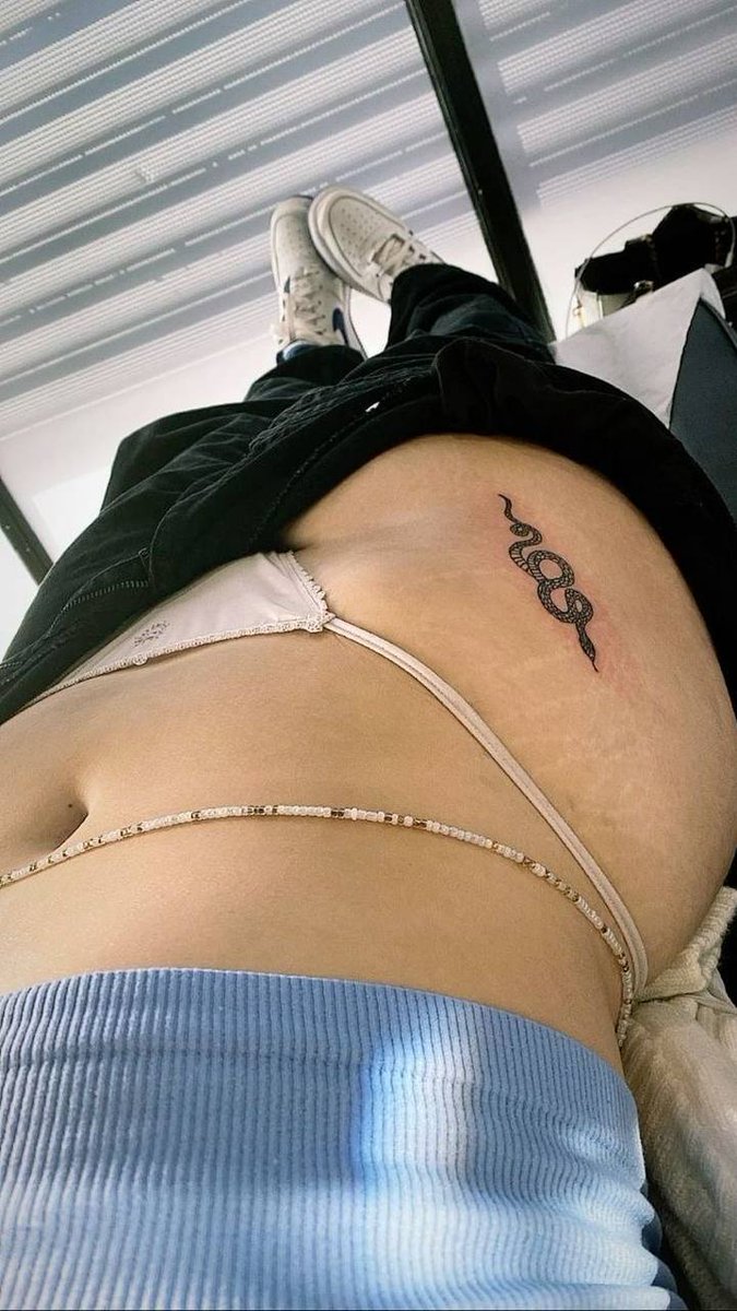 منو هنا وشام رايده اسوي وشم الي يعرف يجي