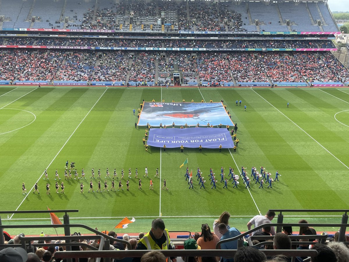 Christmas Day in the capital. Pleasure to meet hurling royalty on the way in. C’mon the Rebels 🇲🇨