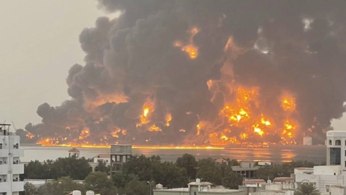 Not Turkiye. Not Saudi. Not UAE. Not Egypt.

Instead, it is impoverished Yemen that has gone to war with the Zionist apartheid state over the genocide being committed in Palestine.

(You can see why Saudi's MBS wants to normalise with Israel to get US to protect him from Yemen)