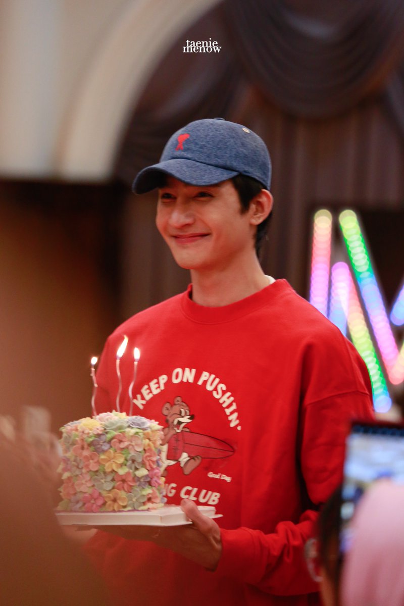taeniemenow's tweet photo. ทุกคนดูสายตาคู่นี้สิ ㅠㅠ 

#WonderMixLand

૮꒰˵ @Earth_Pirapat @wixxiws ˵꒱ა #เอิร์ทมิกซ์ 
#EarthPirapat #mixxiw #ThroughLemonEyes https://t.co/Q5llVhBxum