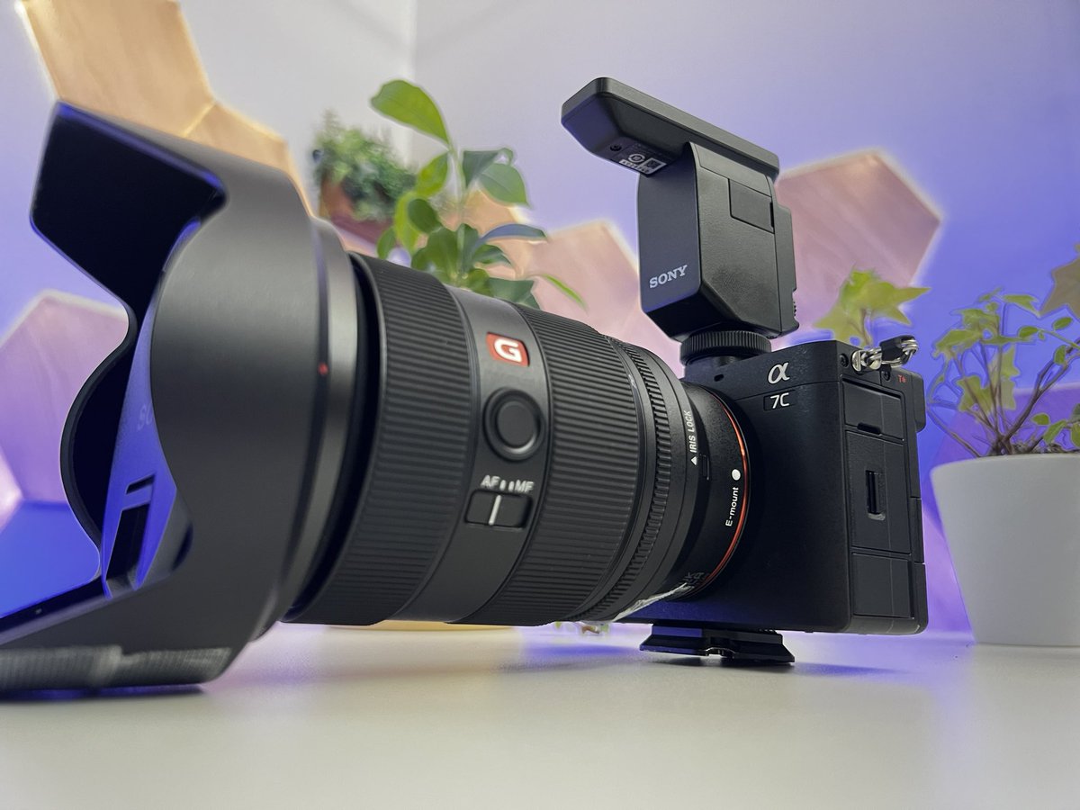 Youtubeを始めて4年間使ったLUMIX G9 Pro、M.ZUIKO 12-40mm F2.8 PRO、ゼンハイザーMKE600から
SONYに寝返りました
次回動画は新機材で制作します