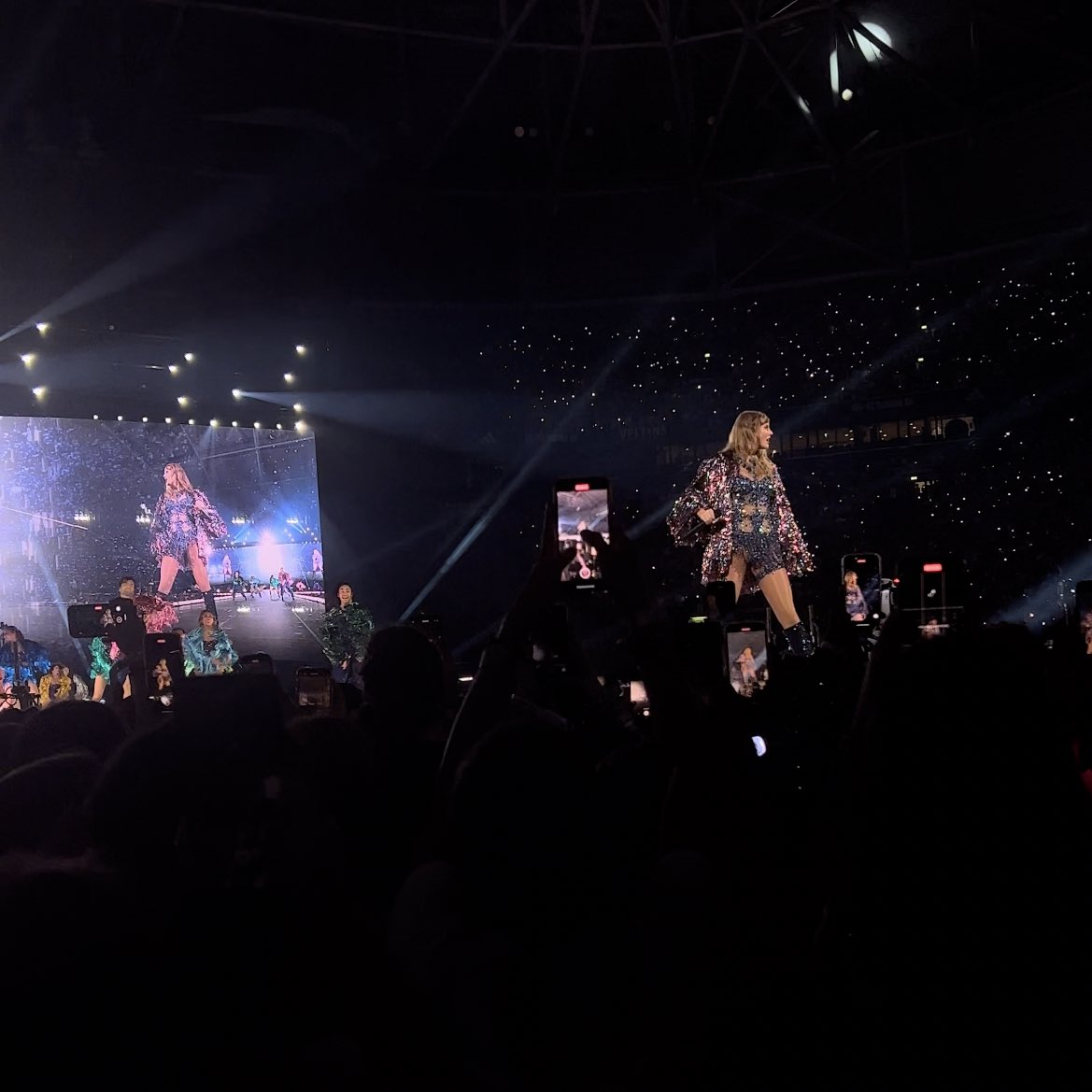 minniewurld's tweet photo. It was rare, I was there, I remember it all too well 
#GelsenkirchenTSTheErasTour #ErasTourGelsenkirchen #N1 🥺 https://t.co/xXt3NPrJN9