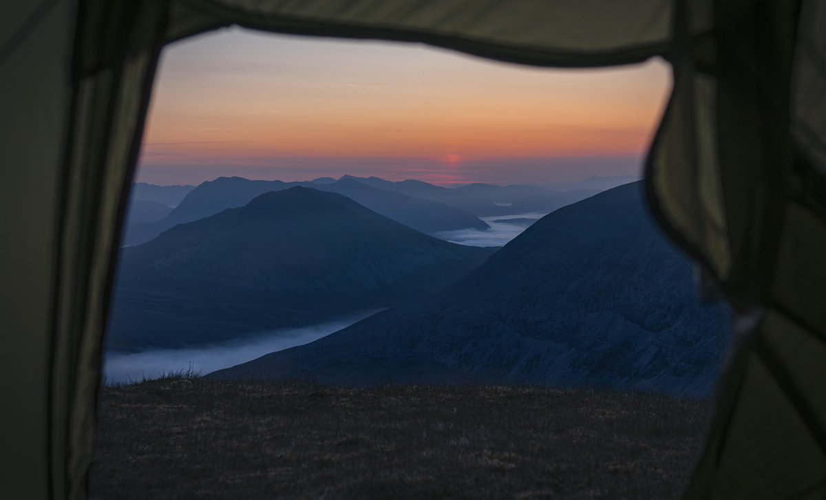 david_gange's tweet image. Reasons to sleep with the door open...
