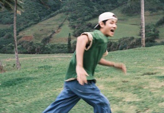 WE LOVE YOU TAEHYUNG 
FOREVER WITH YOU TAEHYUNG
WE PURPLE YOU TAEHYUNG 
WITH TAEHYUNG TILL THE END